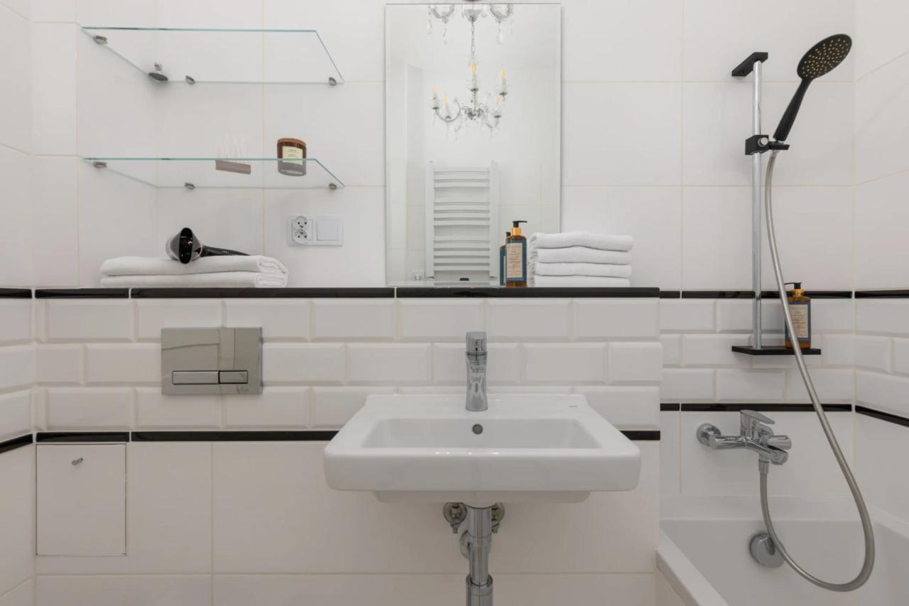 Przestronny Apartament Z Widokiem Na Miasto W Warszawie Warsaw Ngoại thất bức ảnh